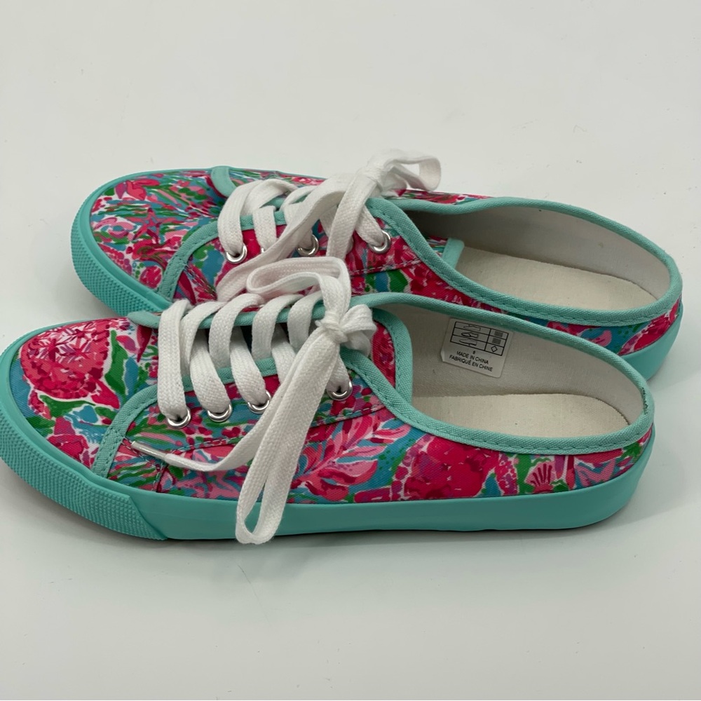 CHARLIE PAIGE WOMENS SIZE 8 LOW BACK SNEAKER , LIKE NEW , PREOWNED. FLOR… - Picture 3 of 6